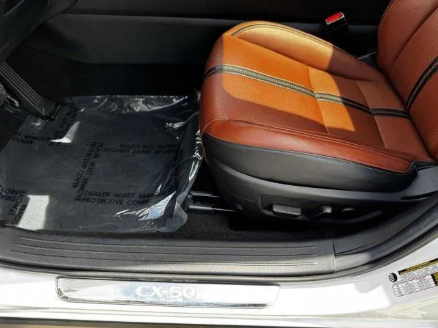 Mazda CX-50 photo 16
