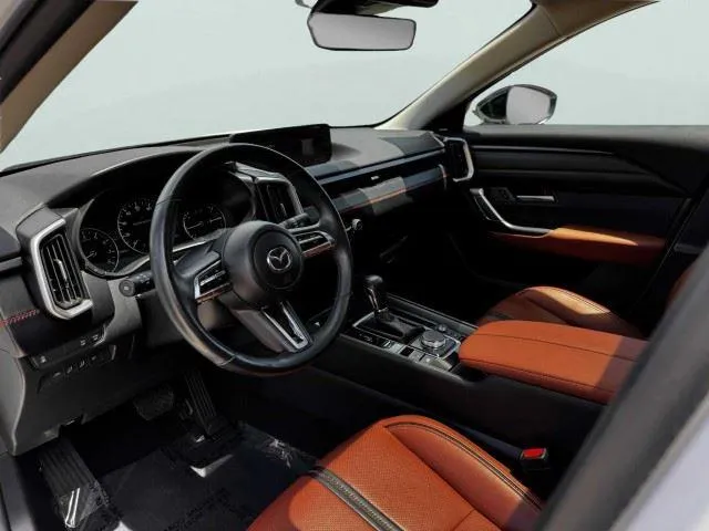 Mazda CX-50 photo 17