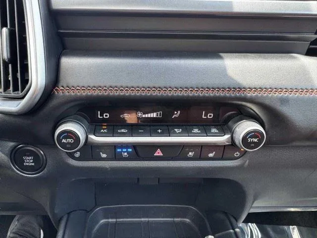 Mazda CX-50 photo 32