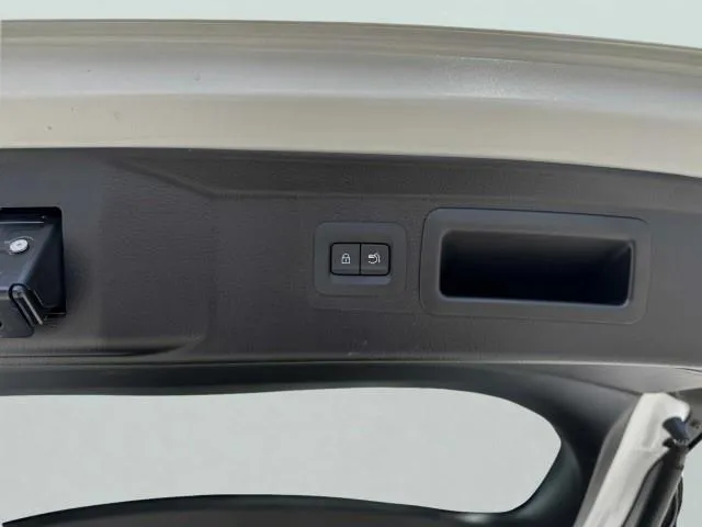 Mazda CX-50 photo 65