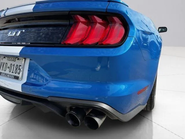 Ford Mustang photo 15
