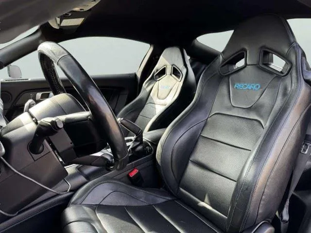 Ford Mustang photo 20