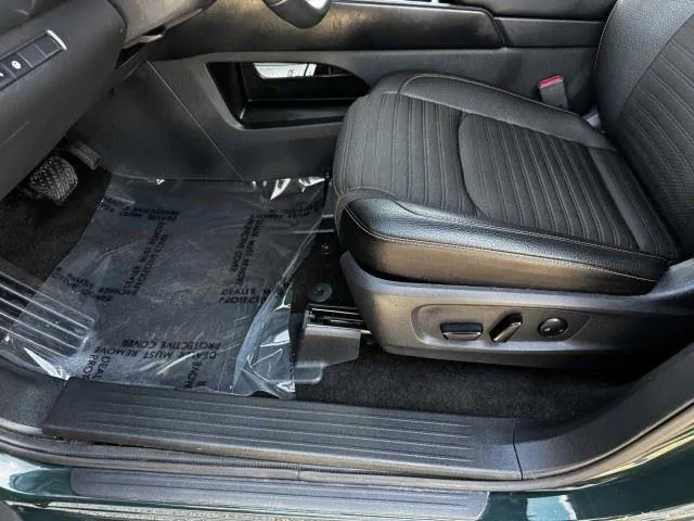 Nissan Pathfinder photo 17