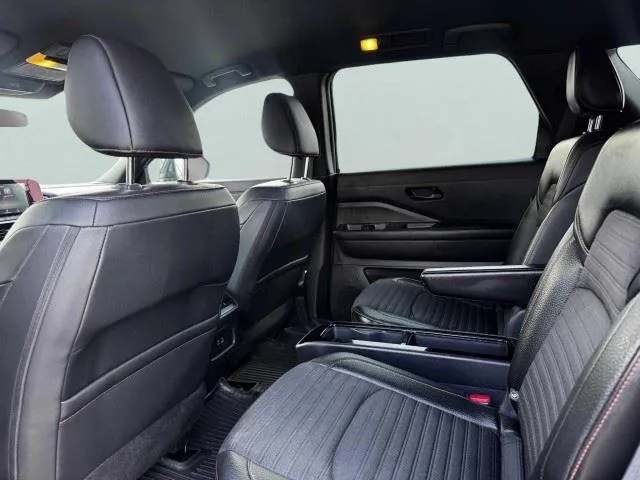 Nissan Pathfinder photo 38