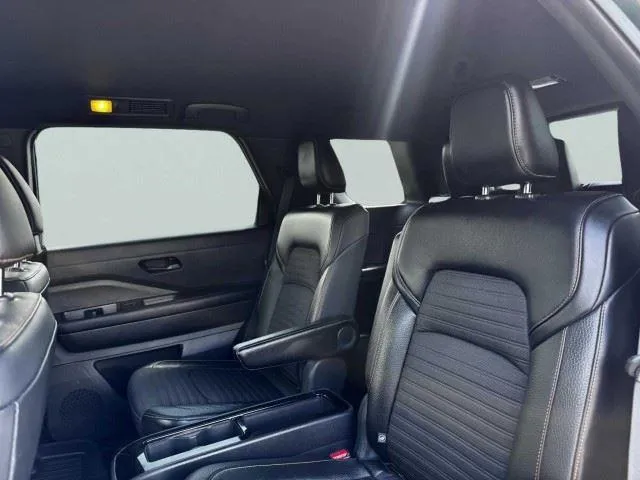 Nissan Pathfinder photo 39