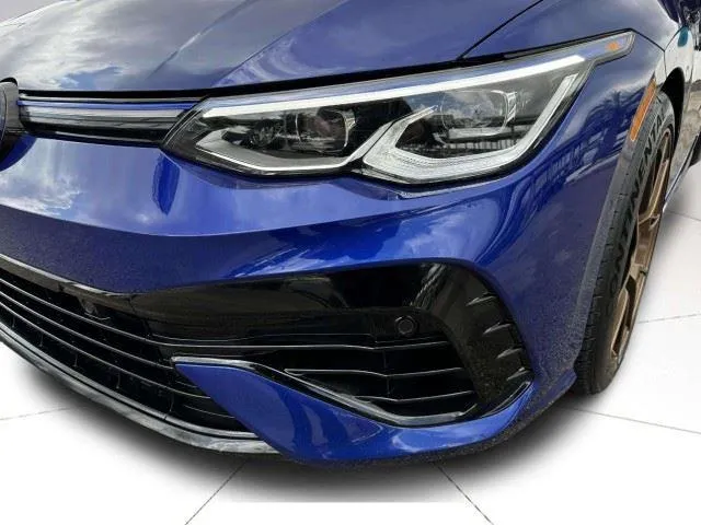 Volkswagen Golf R photo 13