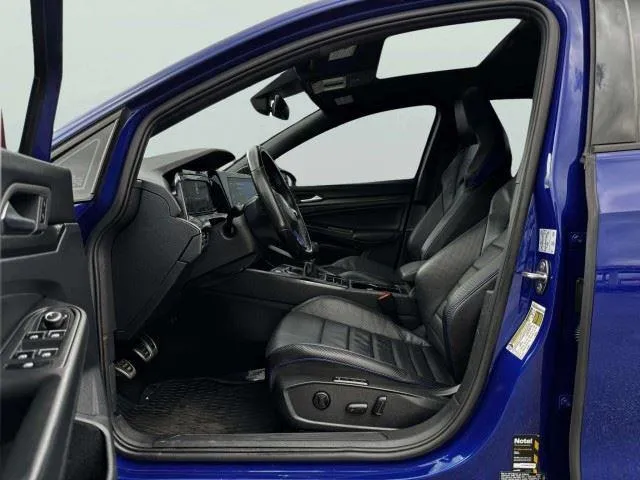 Volkswagen Golf R photo 20