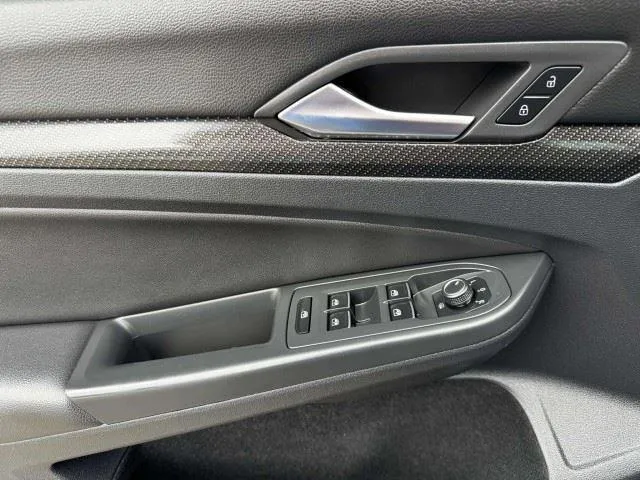 Volkswagen Golf R photo 21