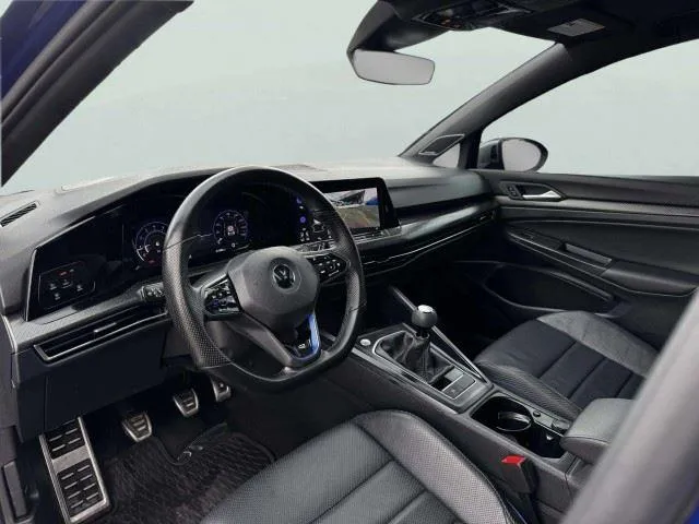 Volkswagen Golf R photo 24