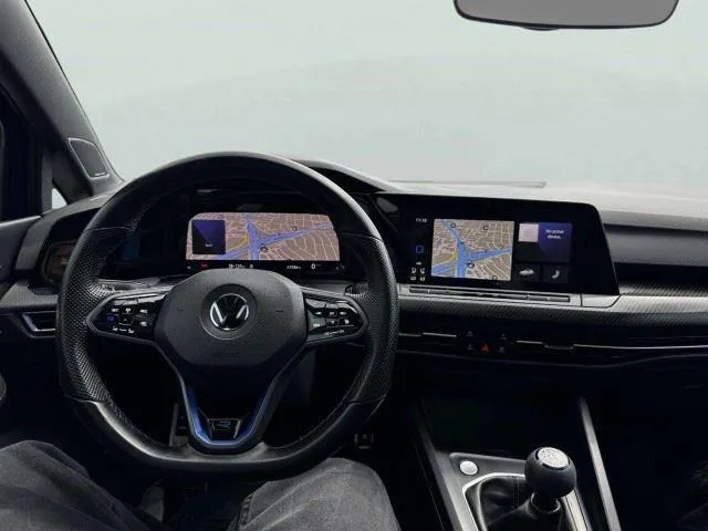 Volkswagen Golf R photo 32