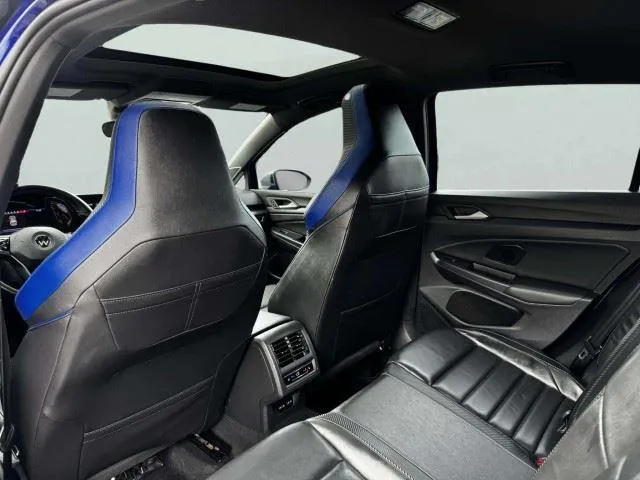 Volkswagen Golf R photo 42