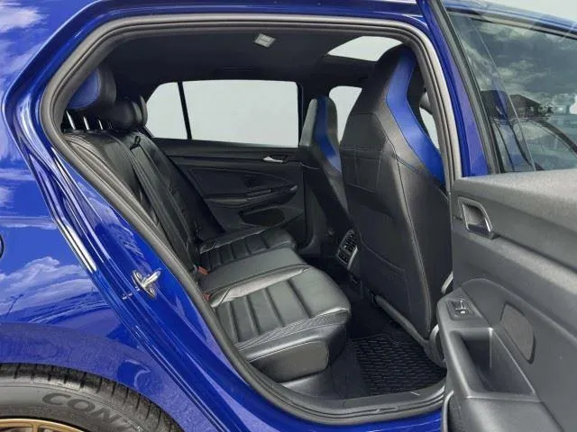Volkswagen Golf R photo 48