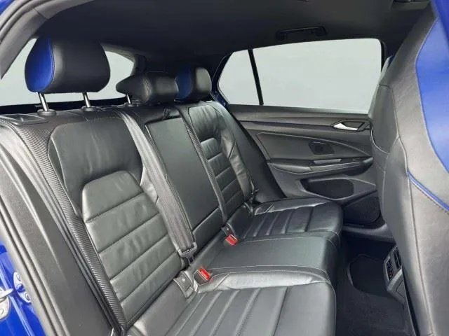 Volkswagen Golf R photo 50