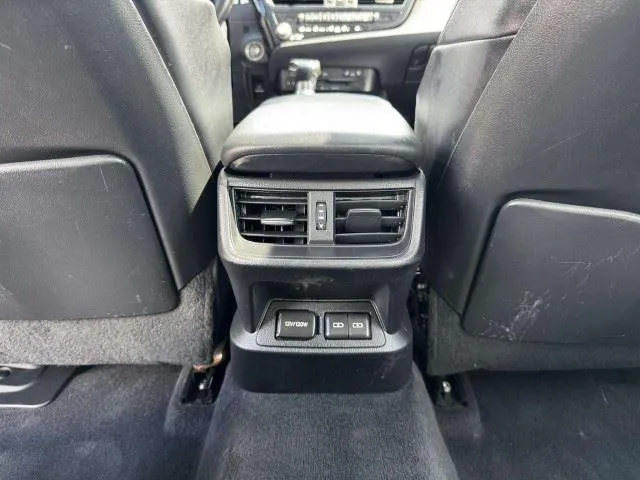 Lexus ES photo 48