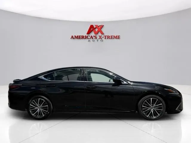 Lexus ES photo 7