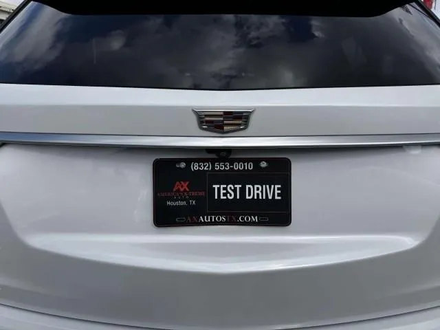 Cadillac XT6 photo 19