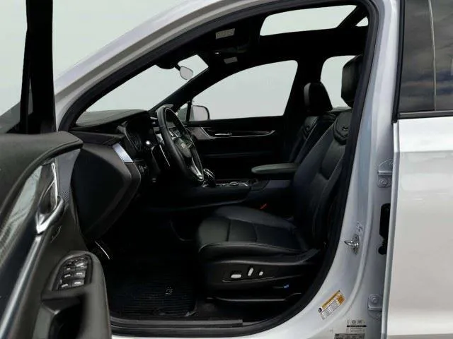 Cadillac XT6 photo 20