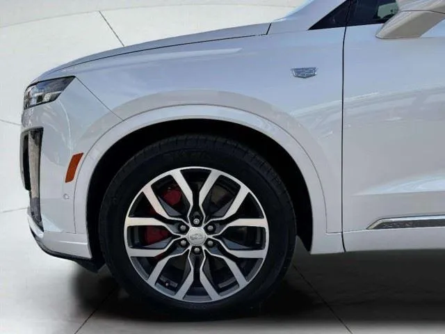 Cadillac XT6 photo 63