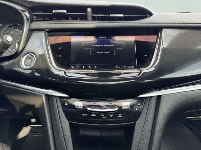 Cadillac XT6 photo 32