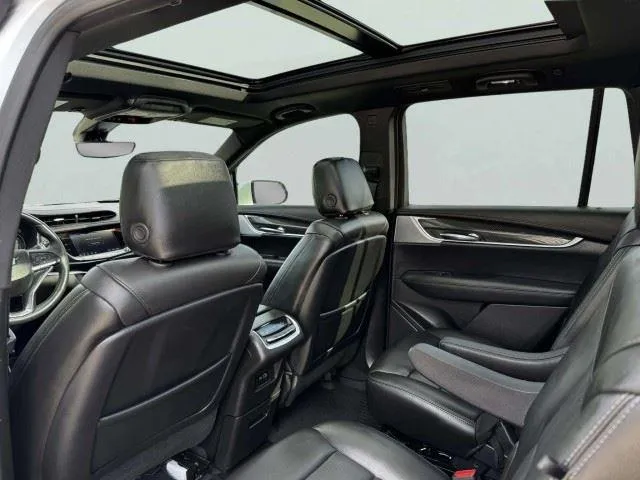 Cadillac XT6 photo 40