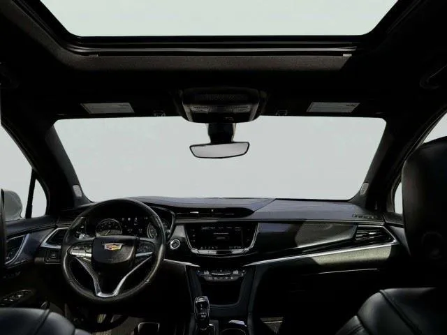 Cadillac XT6 photo 42
