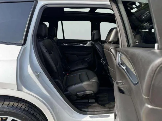 Cadillac XT6 photo 44