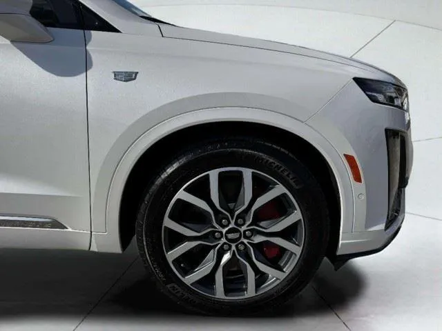 Cadillac XT6 photo 52