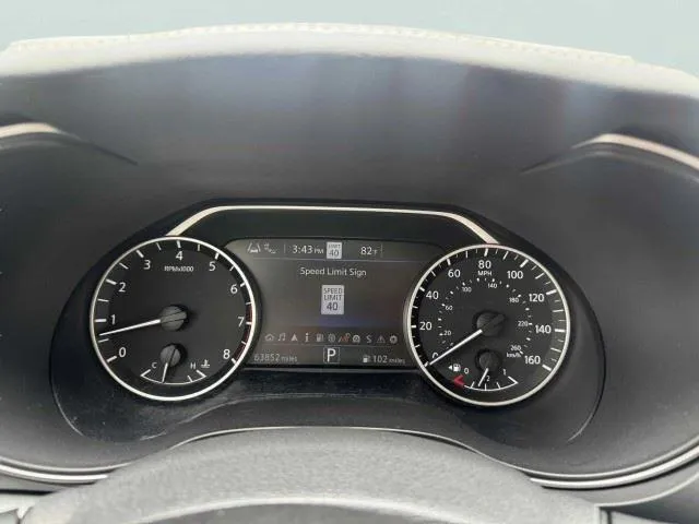 Nissan Maxima photo 20