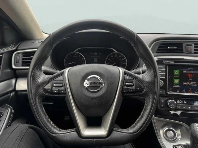 Nissan Maxima photo 25