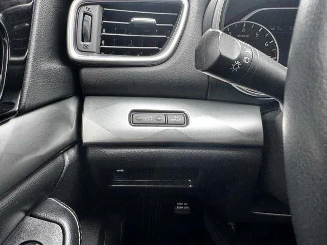 Nissan Maxima photo 26
