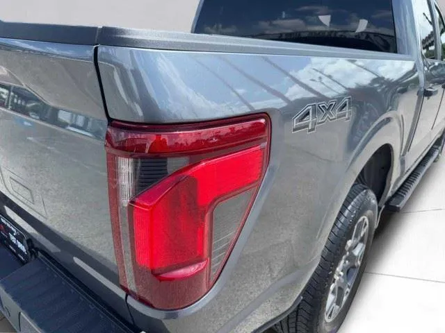 Ford F-150 photo 16