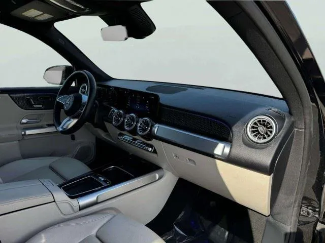 Mercedes-Benz GLB photo 46