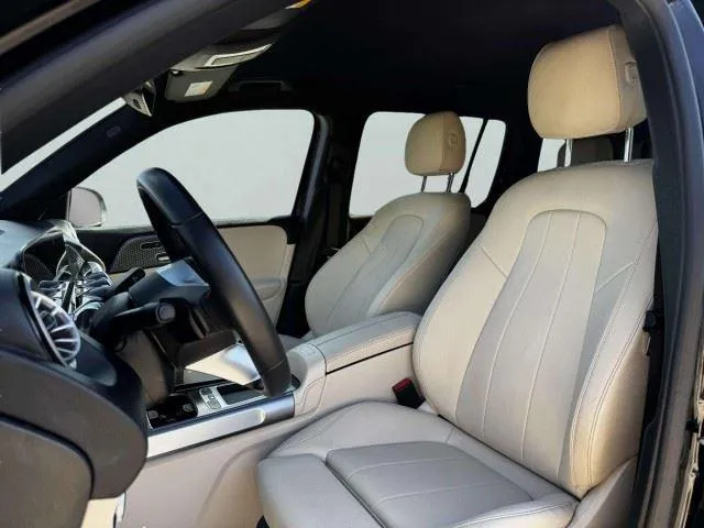 Mercedes-Benz GLB photo 19