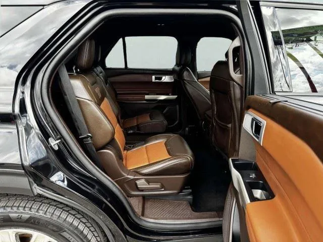 Ford Explorer photo 44