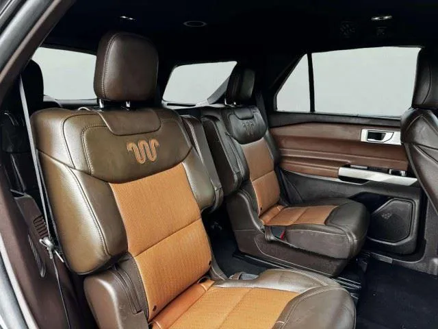 Ford Explorer photo 45