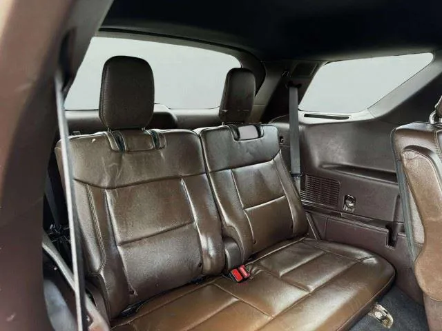 Ford Explorer photo 46