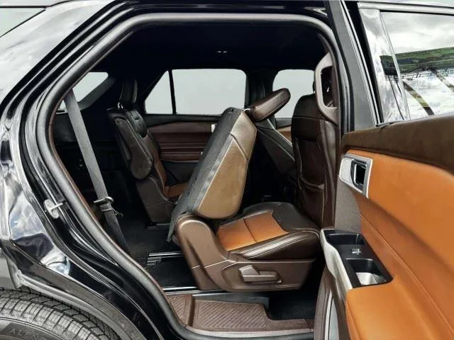 Ford Explorer photo 47