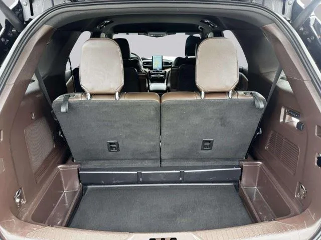 Ford Explorer photo 54