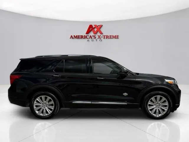 Ford Explorer photo 7