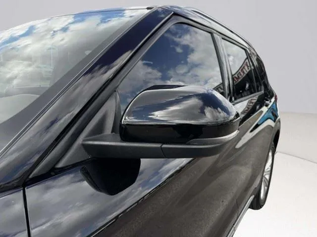 Ford Explorer photo 15