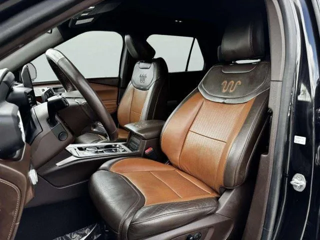 Ford Explorer photo 20