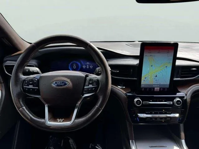 Ford Explorer photo 28