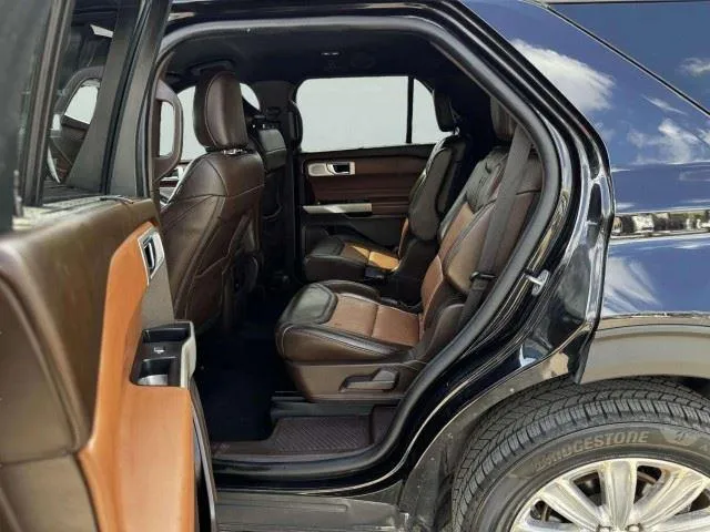 Ford Explorer photo 33