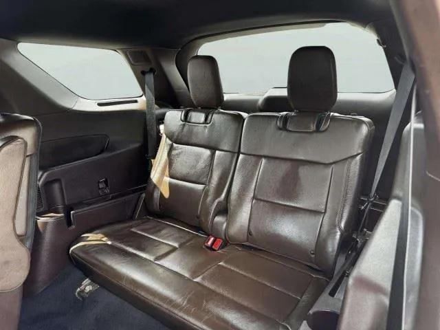 Ford Explorer photo 36