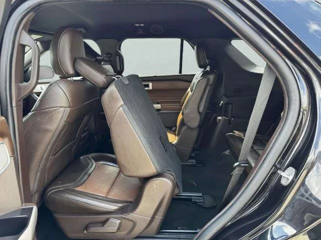 Ford Explorer photo 37
