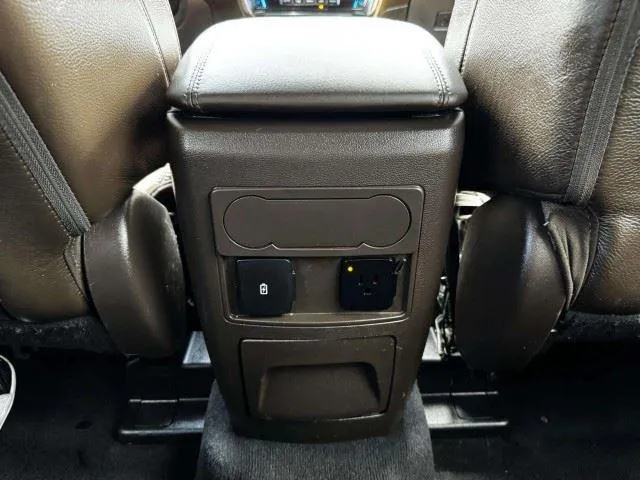 Ford Explorer photo 39