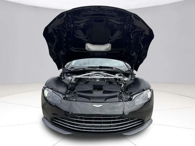 Aston Martin Vantage photo 50