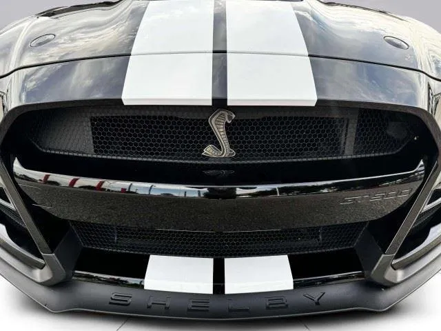 Ford Mustang photo 15