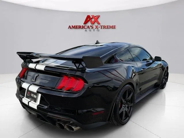 Ford Mustang photo 7