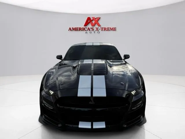 Ford Mustang photo 10